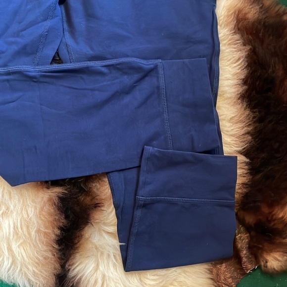 Champion Blue Leggings‎ - Picture 3 of 8